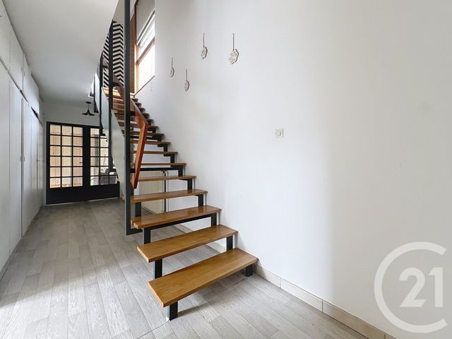 Appartement F6 &agrave; louer - 6 pi&egrave;ces - 135,78 m2 - Vandoeuvre Les Nancy - 54 - LORRAINE