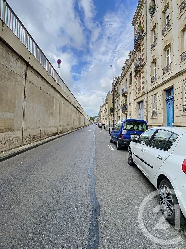 Appartement Studio &agrave; louer - 1 pi&egrave;ce - 28,70 m2 - Nancy - 54 - LORRAINE