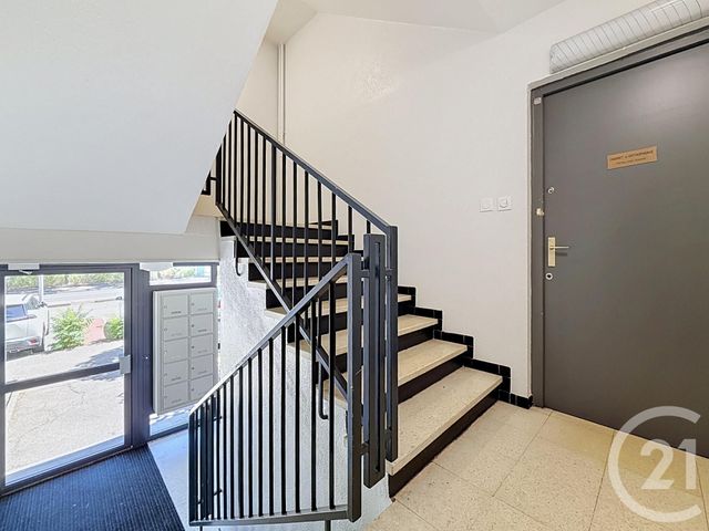 Appartement F4 &agrave; vendre - 4 pi&egrave;ces - 66,87 m2 - Vandoeuvre Les Nancy - 54 - LORRAINE