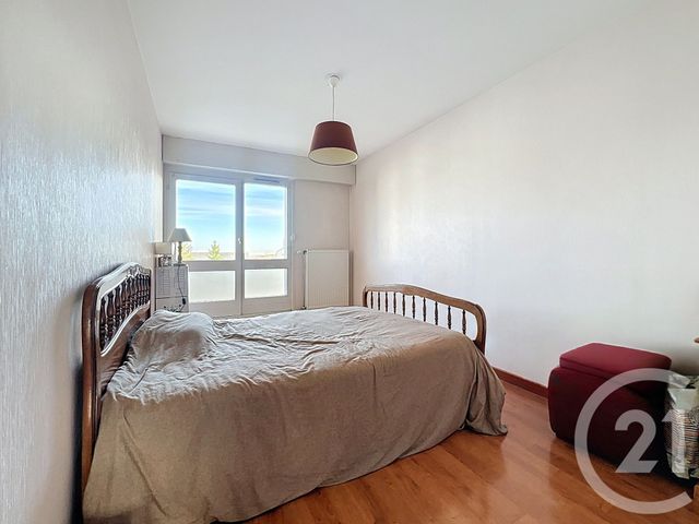 Appartement F4 &agrave; louer - 4 pi&egrave;ces - 80,37 m2 - Villers Les Nancy - 54 - LORRAINE