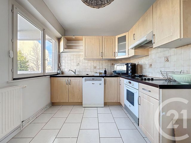 Appartement F4 &agrave; louer - 4 pi&egrave;ces - 80,37 m2 - Villers Les Nancy - 54 - LORRAINE