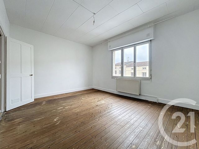 Appartement Triplex &agrave; louer - 4 pi&egrave;ces - 82,40 m2 - Nancy - 54 - LORRAINE