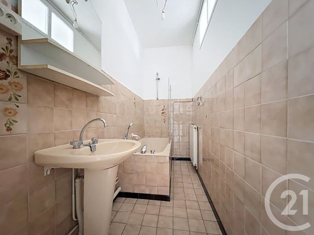 Appartement Triplex &agrave; louer - 4 pi&egrave;ces - 82,40 m2 - Nancy - 54 - LORRAINE