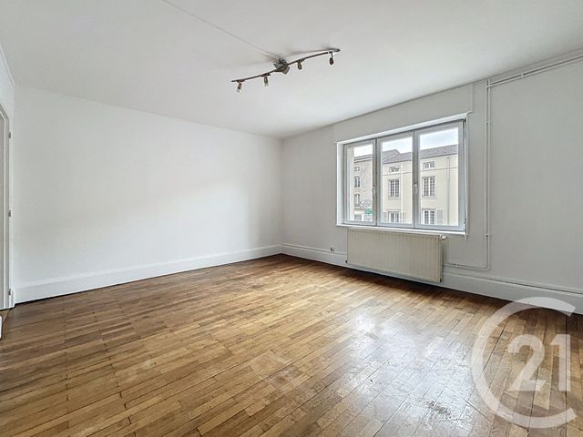 Appartement Triplex &agrave; louer - 4 pi&egrave;ces - 82,40 m2 - Nancy - 54 - LORRAINE