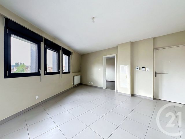 Appartement F2 &agrave; louer - 2 pi&egrave;ces - 43 m2 - Vandoeuvre Les Nancy - 54 - LORRAINE