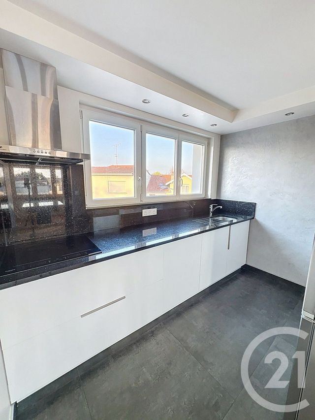 Appartement F5 &agrave; vendre - 5 pi&egrave;ces - 68,58 m2 - Tomblaine - 54 - LORRAINE