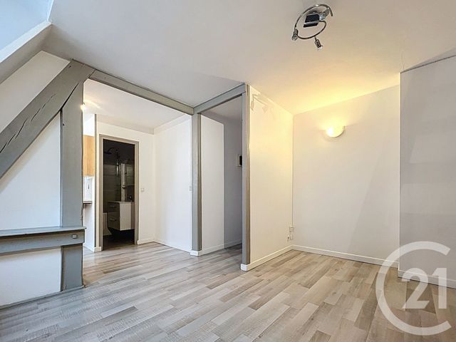 Appartement Duplex &agrave; louer - 2 pi&egrave;ces - 24,68 m2 - Nancy - 54 - LORRAINE