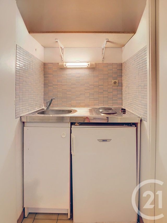Appartement Studio &agrave; louer - 1 pi&egrave;ce - 14,38 m2 - Nancy - 54 - LORRAINE