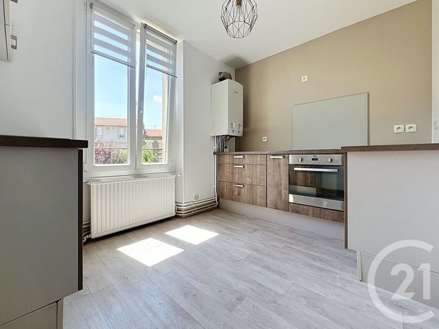 Appartement F3 &agrave; louer - 3 pi&egrave;ces - 53,40 m2 - Vandoeuvre Les Nancy - 54 - LORRAINE