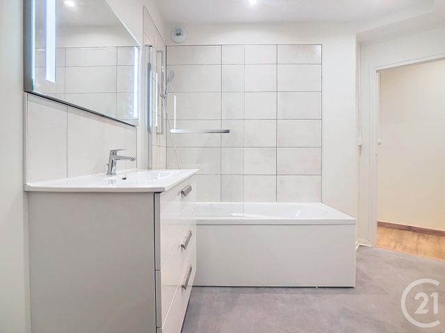 Appartement F3 &agrave; louer - 3 pi&egrave;ces - 94,95 m2 - Nancy - 54 - LORRAINE