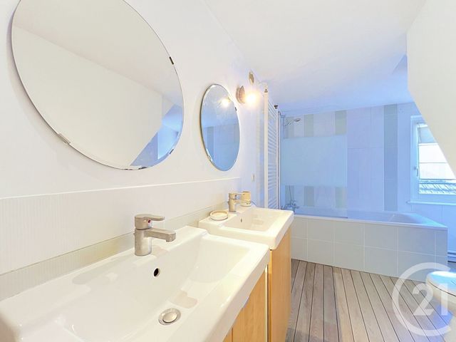 Appartement Duplex &agrave; louer - 4 pi&egrave;ces - 103,18 m2 - Nancy - 54 - LORRAINE