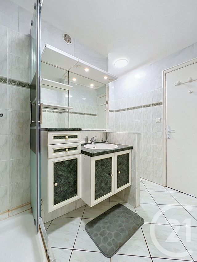 Appartement F3 &agrave; louer - 3 pi&egrave;ces - 57,02 m2 - Nancy - 54 - LORRAINE