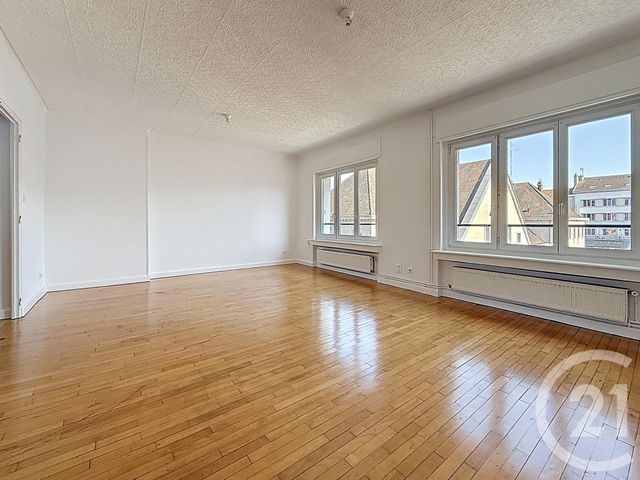 Appartement F4 &agrave; louer - 4 pi&egrave;ces - 101,19 m2 - Charmes - 88 - LORRAINE