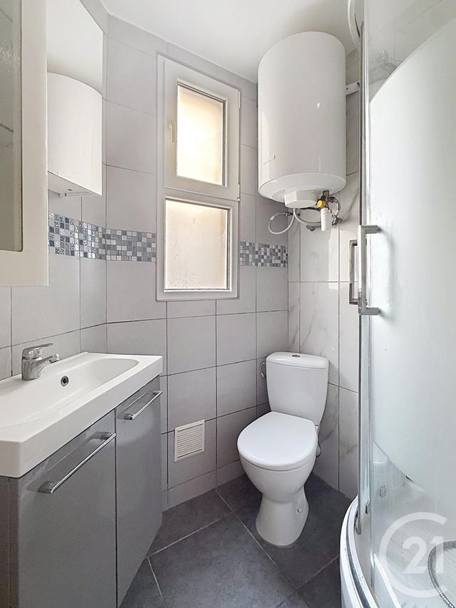 Appartement F2 &agrave; vendre - 2 pi&egrave;ces - 23,35 m2 - Paris - 75018 - ILE-DE-FRANCE