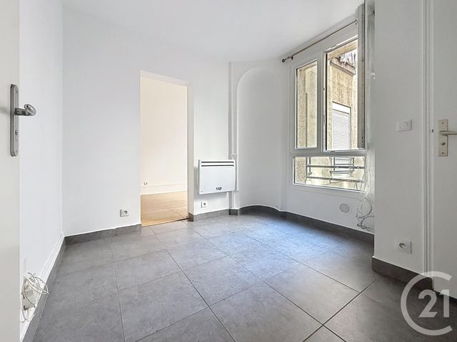 Appartement F2 &agrave; vendre - 2 pi&egrave;ces - 23,35 m2 - Paris - 75018 - ILE-DE-FRANCE