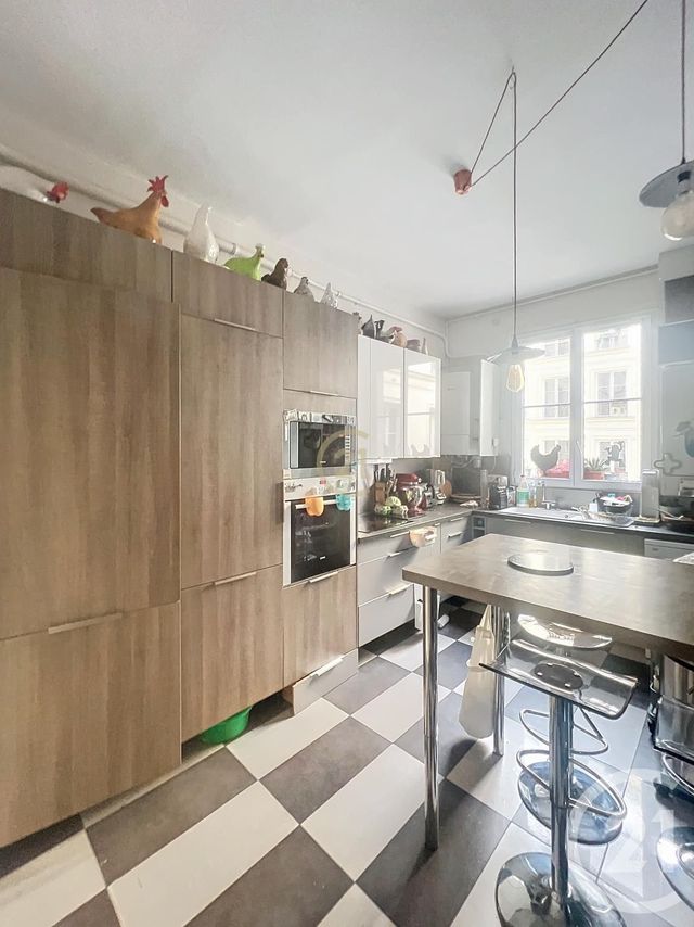 Appartement F6 à vendre - 6 pièces - 134 m2 - Paris - 75010 - ILE-DE-FRANCE