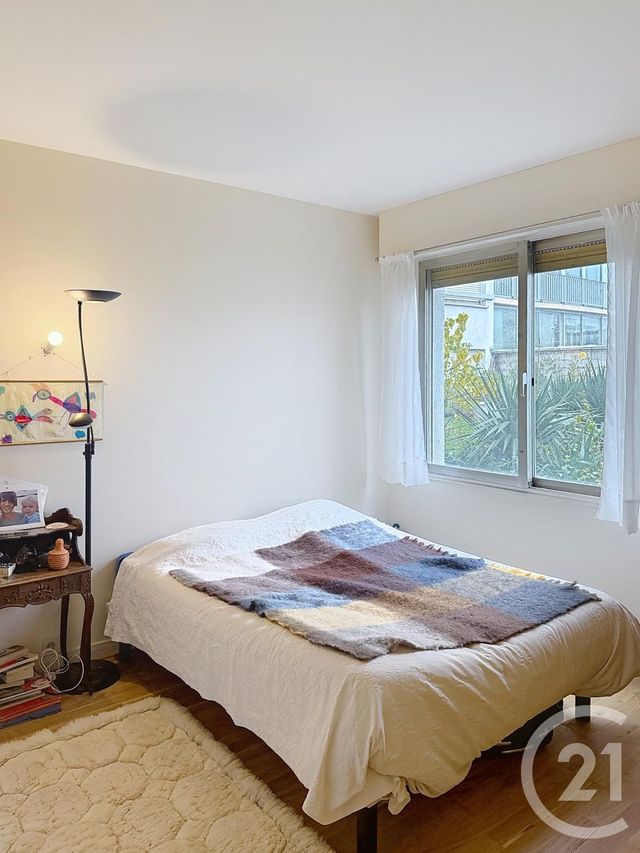 Appartement F3 à vendre - 4 pièces - 85 m2 - Paris - 75018 - ILE-DE-FRANCE