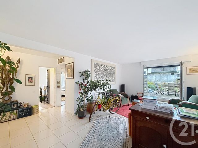 Appartement F3 à vendre - 4 pièces - 85 m2 - Paris - 75018 - ILE-DE-FRANCE