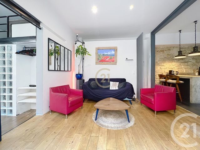 Appartement F4 à vendre - 4 pièces - 71,19 m2 - Paris - 75010 - ILE-DE-FRANCE