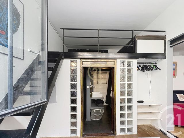 Appartement F4 à vendre - 4 pièces - 71,19 m2 - Paris - 75010 - ILE-DE-FRANCE