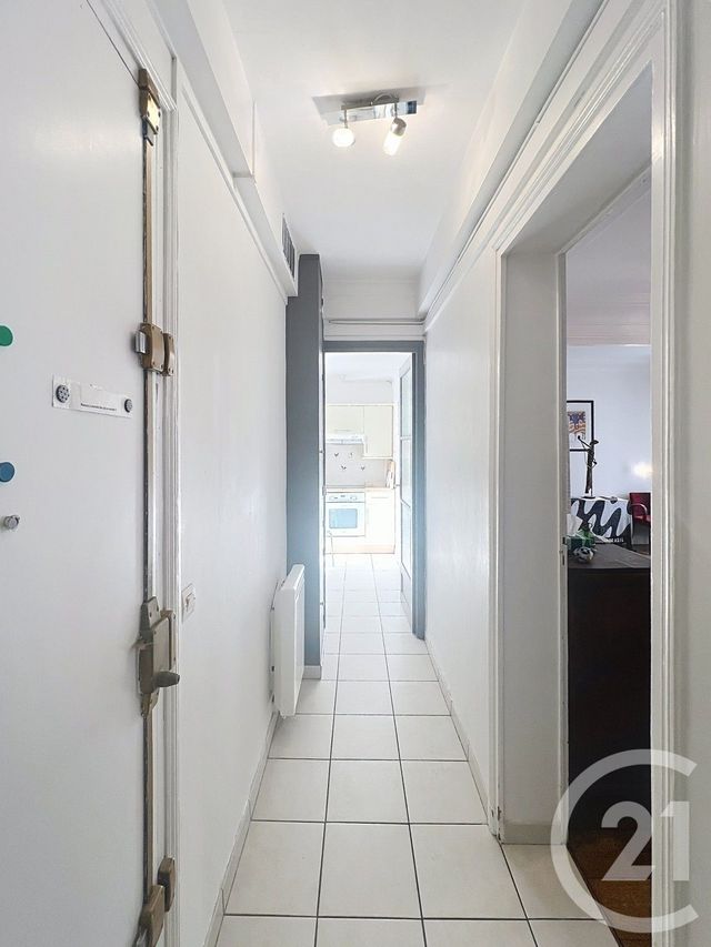 Appartement F2 à vendre - 3 pièces - 54,50 m2 - Paris - 75010 - ILE-DE-FRANCE