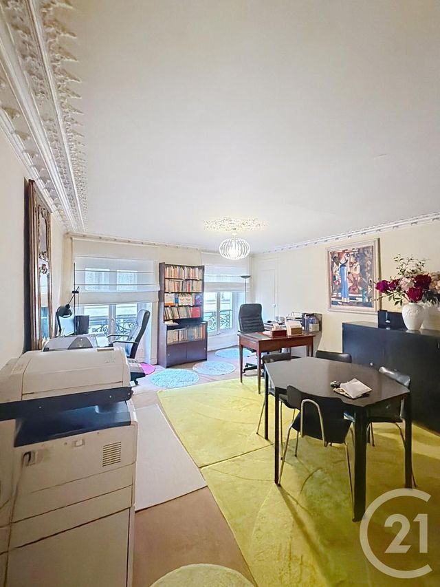 Appartement Local &agrave; vendre - 4 pi&egrave;ces - 100,10 m2 - Paris - 75010 - ILE-DE-FRANCE