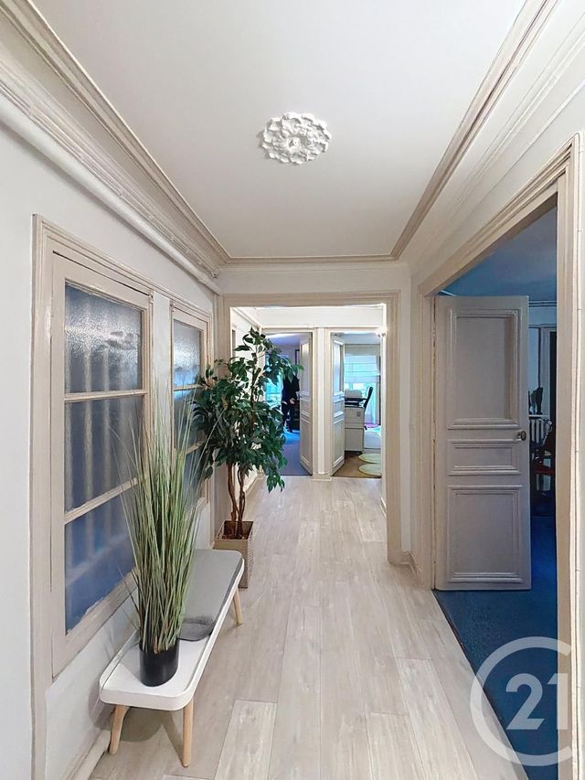 Appartement Local &agrave; vendre - 4 pi&egrave;ces - 100,10 m2 - Paris - 75010 - ILE-DE-FRANCE