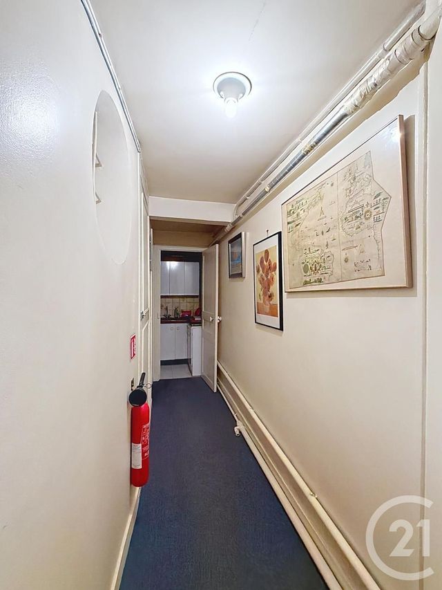 Appartement Local &agrave; vendre - 4 pi&egrave;ces - 100,10 m2 - Paris - 75010 - ILE-DE-FRANCE