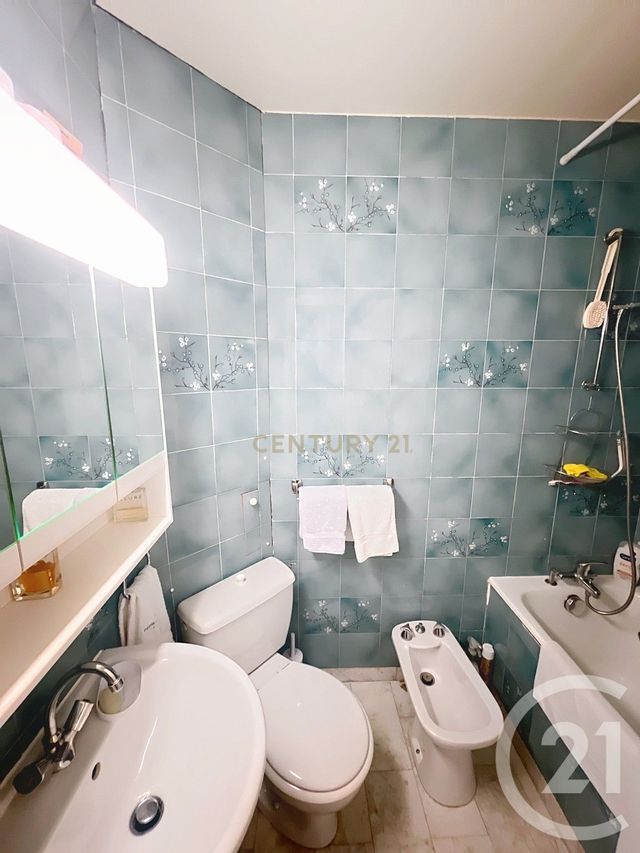 Appartement T3 &agrave; vendre - 3 pi&egrave;ces - 47,30 m2 - Paris - 75010 - ILE-DE-FRANCE