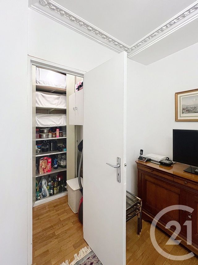 Appartement T3 &agrave; vendre - 3 pi&egrave;ces - 47,30 m2 - Paris - 75010 - ILE-DE-FRANCE