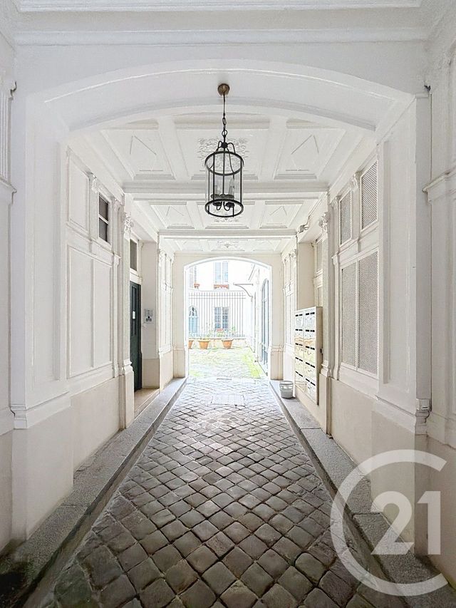 Appartement F2 &agrave; vendre - 2 pi&egrave;ces - 41 m2 - Paris - 75010 - ILE-DE-FRANCE