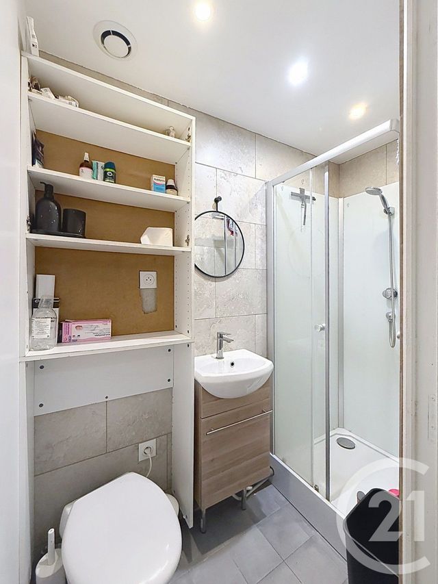 Appartement Studio &agrave; vendre - 1 pi&egrave;ce - 11,30 m2 - Paris - 75010 - ILE-DE-FRANCE