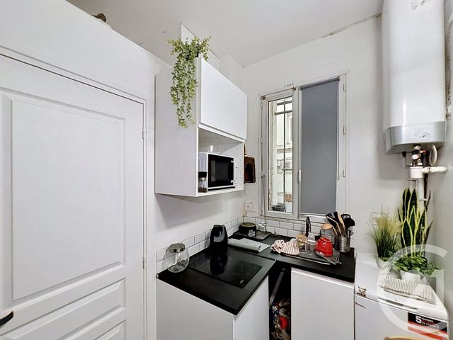 Appartement Studio &agrave; vendre - 1 pi&egrave;ce - 11,30 m2 - Paris - 75010 - ILE-DE-FRANCE