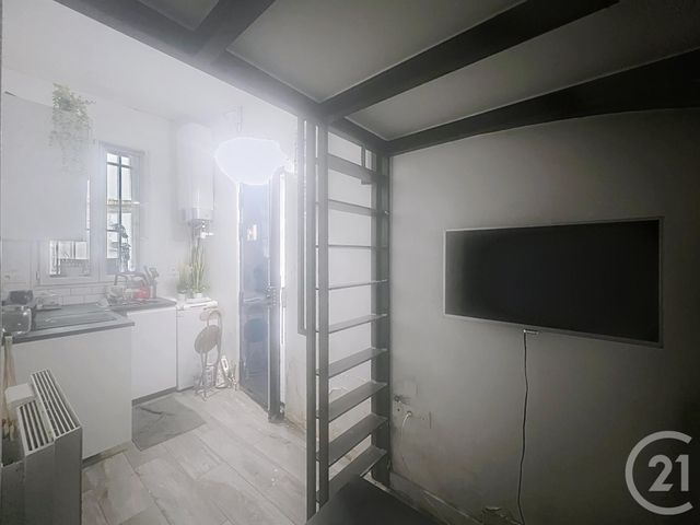 Appartement Studio &agrave; vendre - 1 pi&egrave;ce - 11,30 m2 - Paris - 75010 - ILE-DE-FRANCE