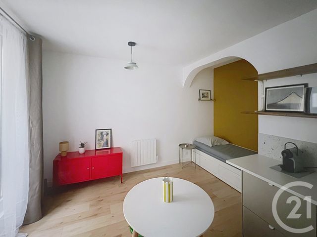 Appartement F1 à louer PARIS