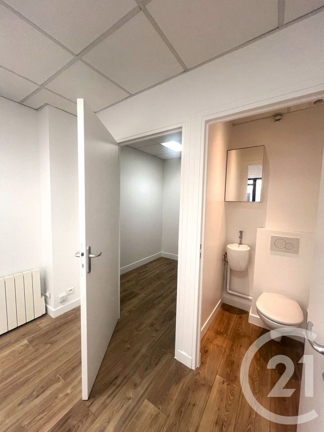 Appartement Local &agrave; louer - 1 pi&egrave;ce - 23 m2 - Paris - 75010 - ILE-DE-FRANCE