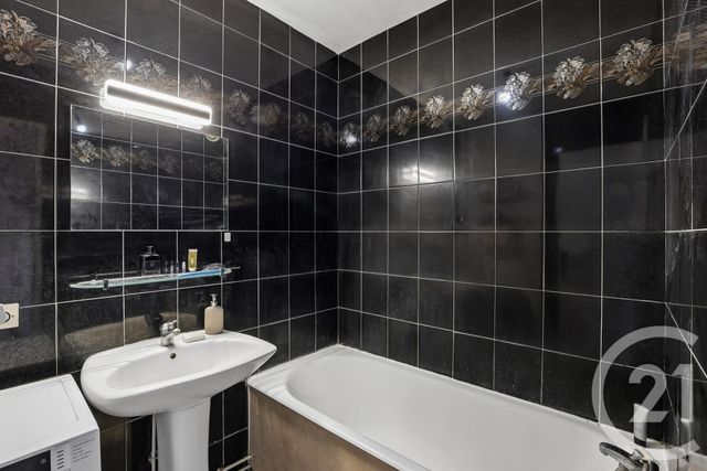 Appartement T2 &agrave; vendre - 2 pi&egrave;ces - 54 m2 - Paris - 75019 - ILE-DE-FRANCE