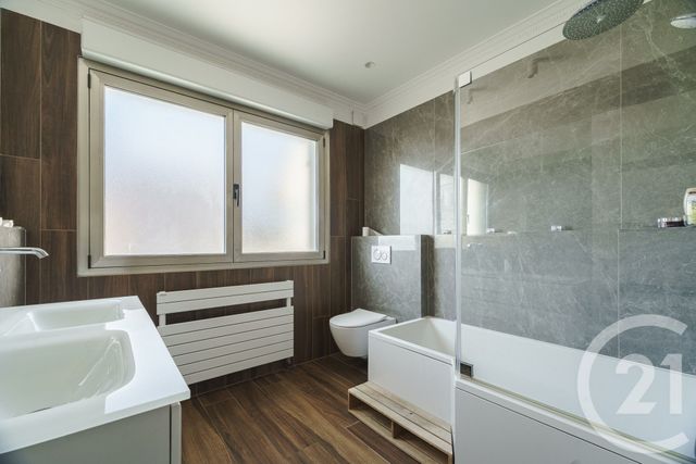 Maison &agrave; vendre - 9 pi&egrave;ces - 290,70 m2 - Villejuif - 94 - ILE-DE-FRANCE