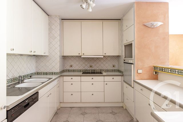 Appartement F2 &agrave; louer - 2 pi&egrave;ces - 65,62 m2 - Paris - 75005 - ILE-DE-FRANCE