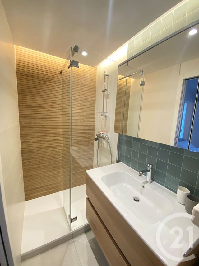 Appartement F2 &agrave; louer - 2 pi&egrave;ces - 36,92 m2 - Paris - 75009 - ILE-DE-FRANCE