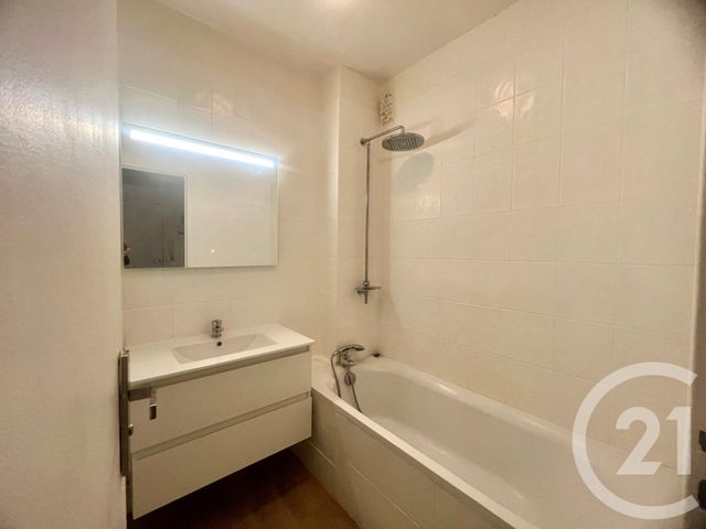 Appartement F2 &agrave; louer - 2 pi&egrave;ces - 48,20 m2 - Neuilly Sur Seine - 92 - ILE-DE-FRANCE