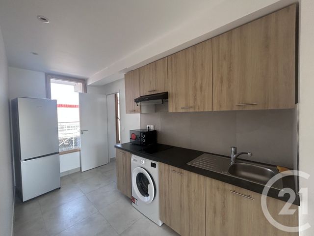 Appartement F1 &agrave; louer - 1 pi&egrave;ce - 13 m2 - Ivry Sur Seine - 94 - ILE-DE-FRANCE