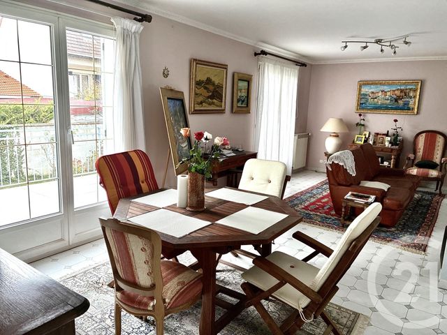 Maison à vendre - 6 pièces - 200 m2 - Ormesson Sur Marne - 94 - ILE-DE-FRANCE