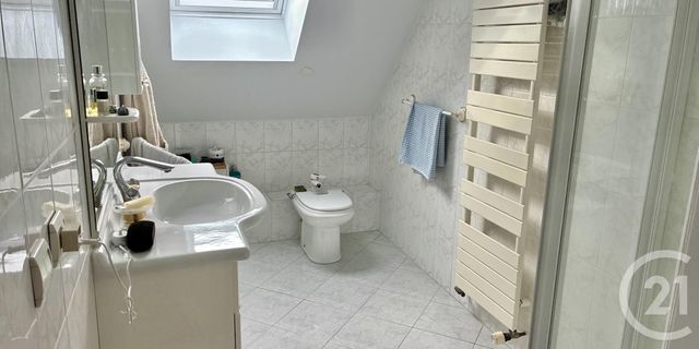 Maison à vendre - 6 pièces - 200 m2 - Ormesson Sur Marne - 94 - ILE-DE-FRANCE