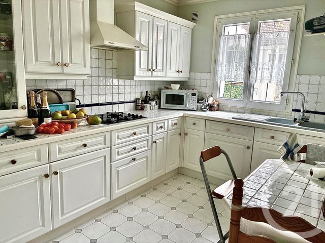 Maison à vendre - 6 pièces - 200 m2 - Ormesson Sur Marne - 94 - ILE-DE-FRANCE