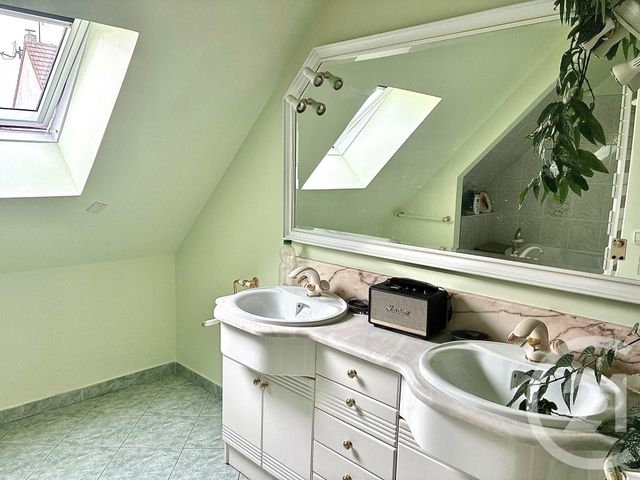 Maison à vendre - 6 pièces - 200 m2 - Ormesson Sur Marne - 94 - ILE-DE-FRANCE