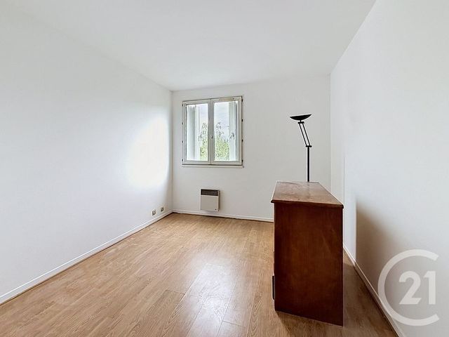 Appartement F2 &agrave; vendre - 2 pi&egrave;ces - 54 m2 - Chennevieres Sur Marne - 94 - ILE-DE-FRANCE