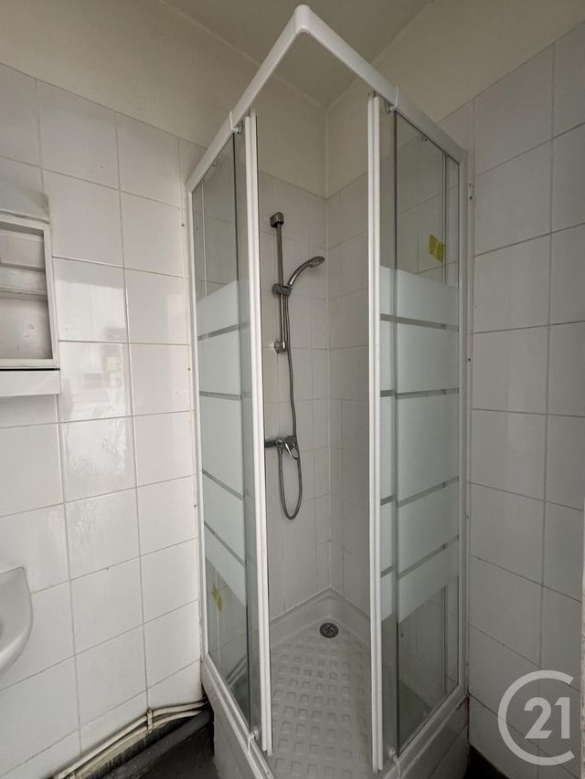 Appartement Chambre &agrave; vendre - 1 pi&egrave;ce - 12,68 m2 - Paris - 75019 - ILE-DE-FRANCE