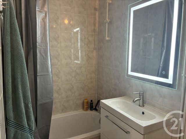 Appartement Studio &agrave; louer - 1 pi&egrave;ce - 28,45 m2 - Boissy St Leger - 94 - ILE-DE-FRANCE