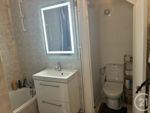 Appartement Studio &agrave; louer - 1 pi&egrave;ce - 28,45 m2 - Boissy St Leger - 94 - ILE-DE-FRANCE